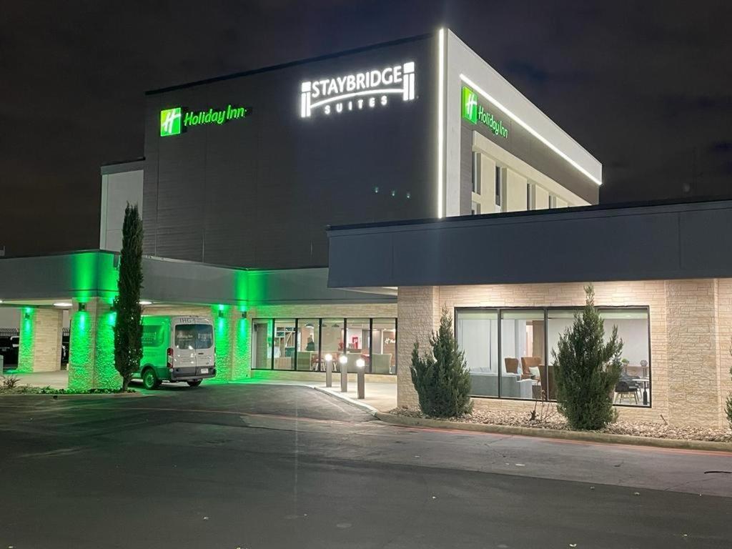 Holiday Inn Dallas Market Ctr Love Field By Ihg ภายนอก รูปภาพ